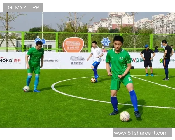 张强的足球人生深度对话:从青涩少年到职业球员的成长之路 张强的足球人生深度对话:从青涩少年到职业球员的成长之路